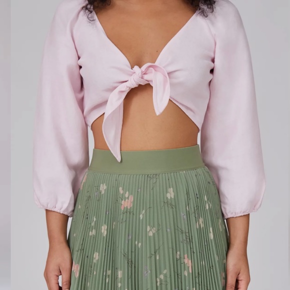 Aritzia/Wilfred Venus top - Magnolia - NWT - Picture 2 of 4